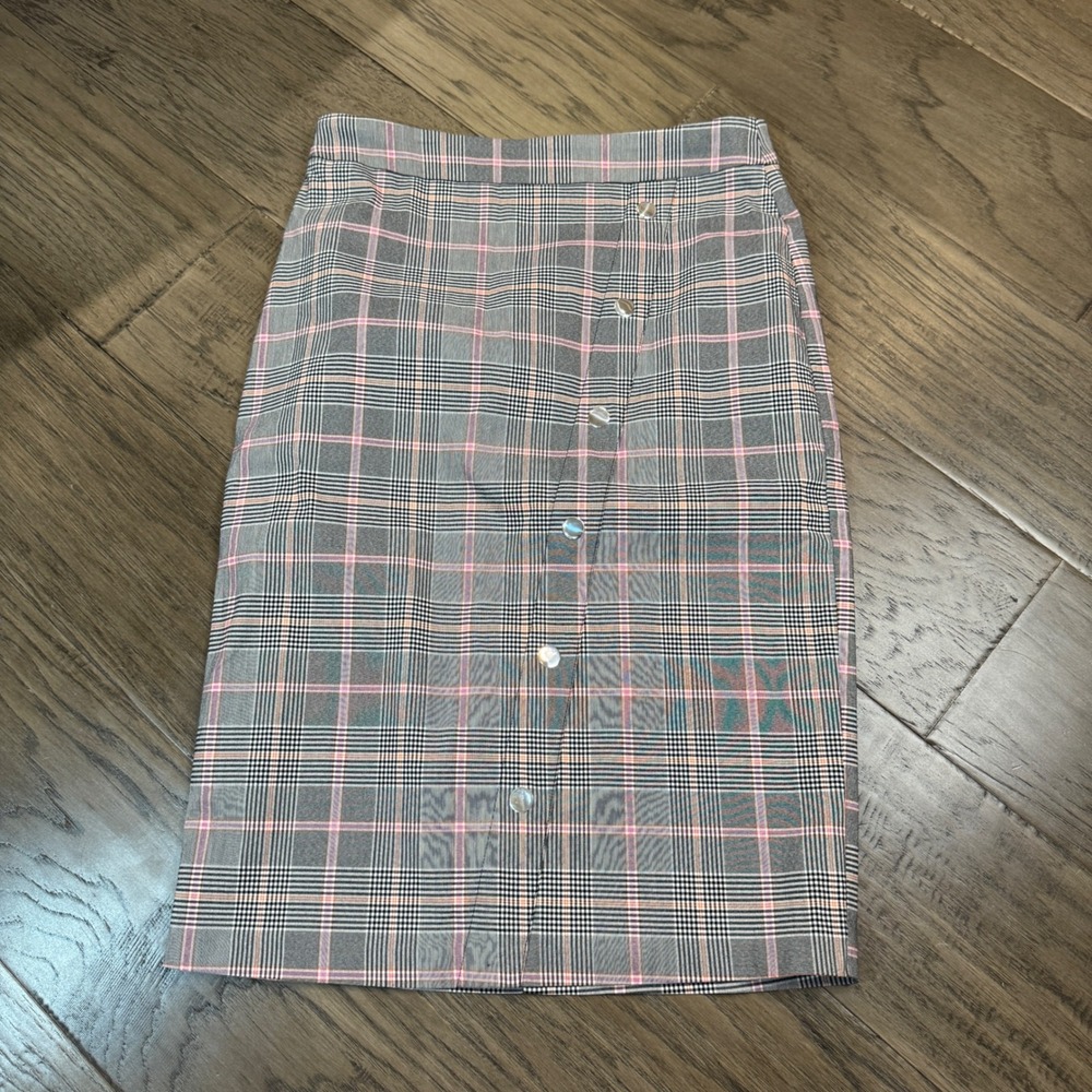SOHO Apparel Ltd Plaid Pencil Skirt Women's Size S Button Front Career‎